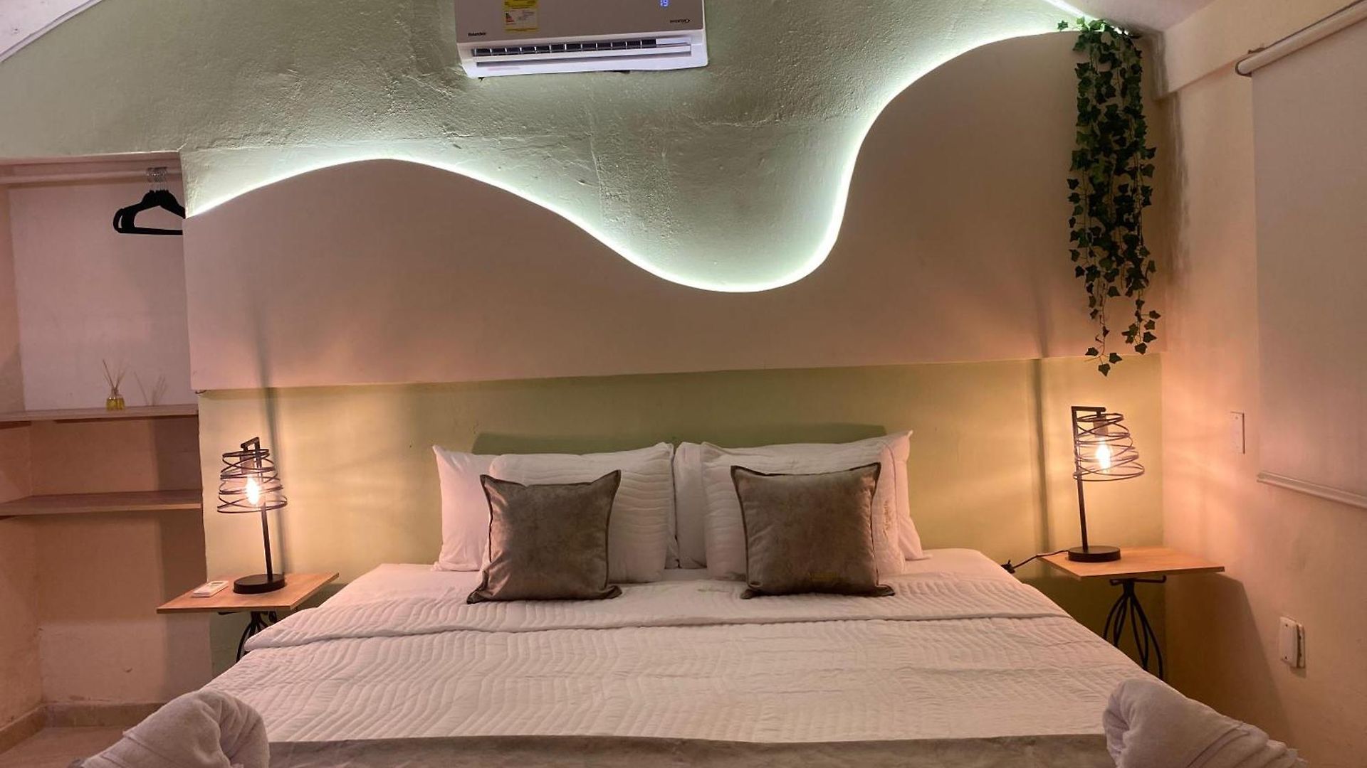 Almabella Hotel